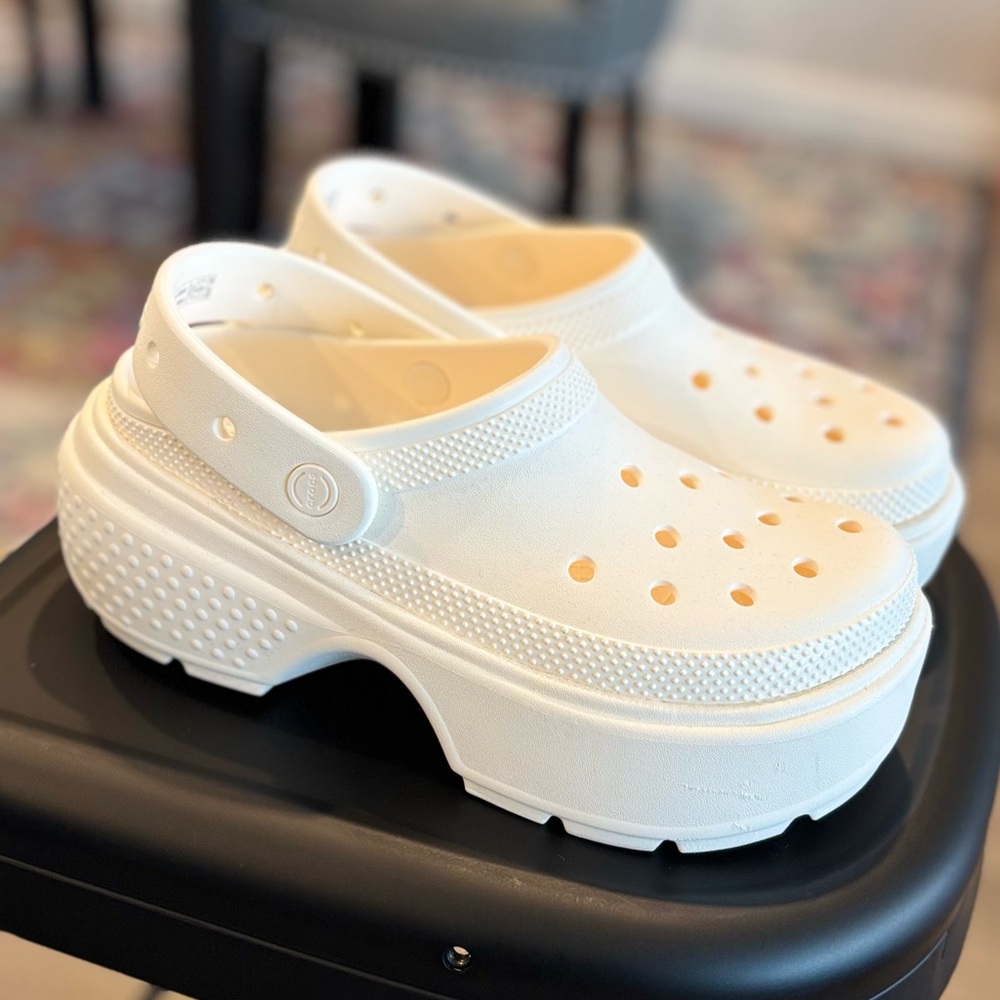 Crocs Stomp Clogs Platform Sandal - Bone - W 9